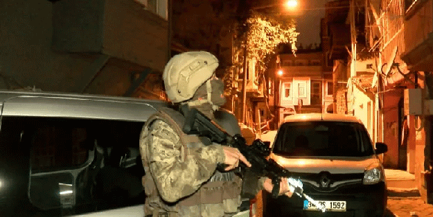 İstanbul'da şafak operasyonu! Gözaltılar var