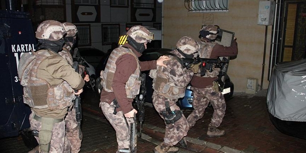 İstanbul'da şafak operasyonu!
