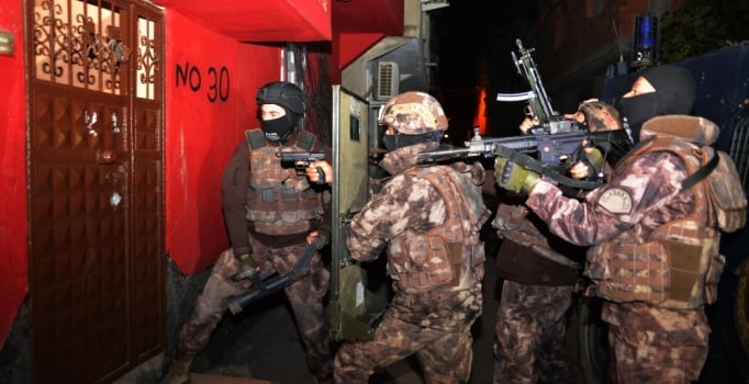 İstanbul'da şafak vakti narkotik operasyonu