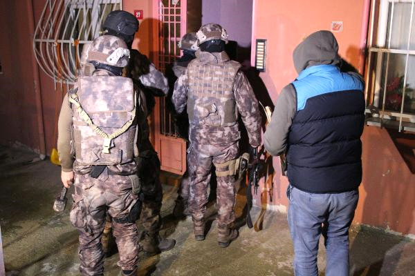 İstanbul'da şafak vakti operasyon!