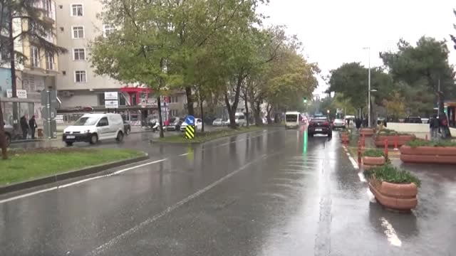 İstanbul'da sağanak etkili oluyor
