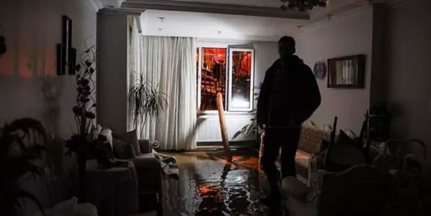 İstanbul'da sağanak nedeniyle su baskını