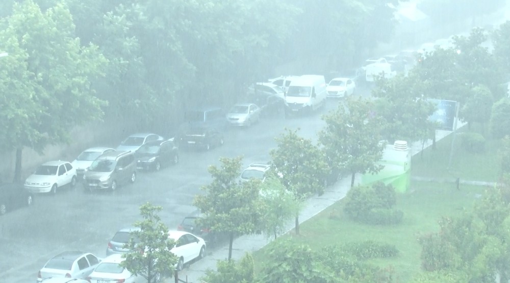 İstanbul’da sağanak yağış devam ediyor 