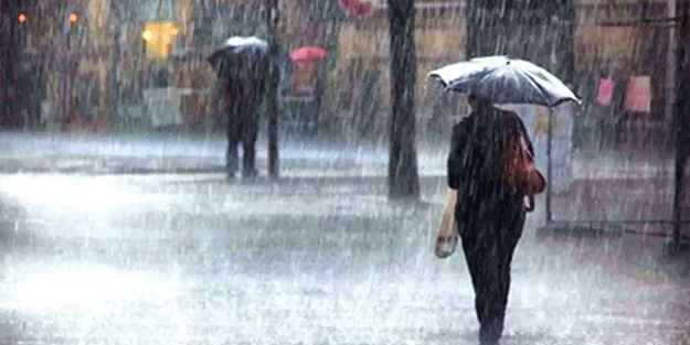 İstanbul’da sağanak yağış etkili oluyor