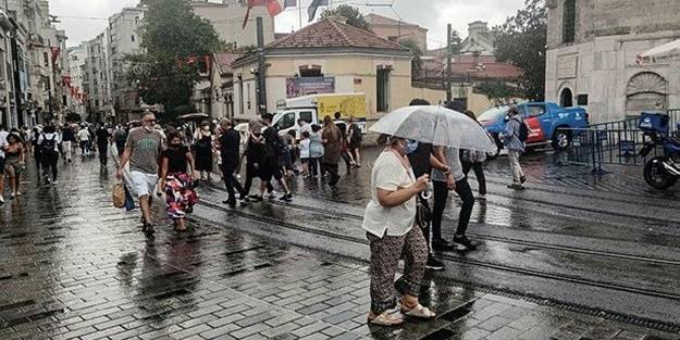 İstanbul'da sağanak yağış sürprizi