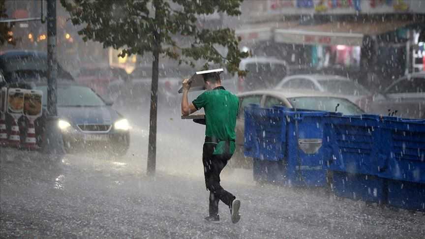 İstanbul’da sağanak yağış ve dolu etkili oldu