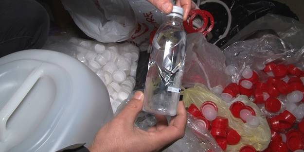 İstanbul'da sahte alkol operasyonu: Tam bir buçuk ton ele geçirildi!