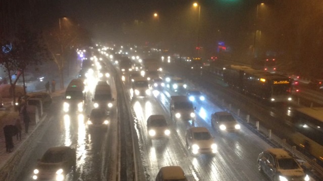 İstanbul'da sefer saatleri uzatıldı