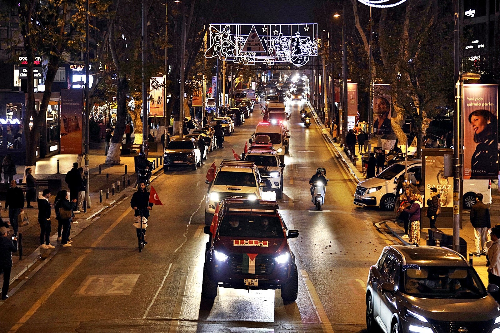 İstanbul’da “Şehitlerimiz ve Filistin İçin Yola Çık” konvoyu düzenlendi
