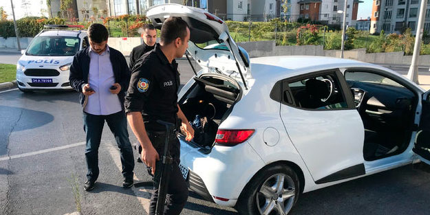 Sıcak anlar! Polis ateş ederek durdurdu