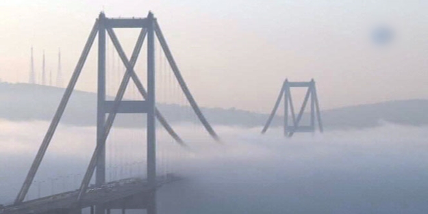 Boğaziçi köprüsü böyle görmediniz (VİDEO)