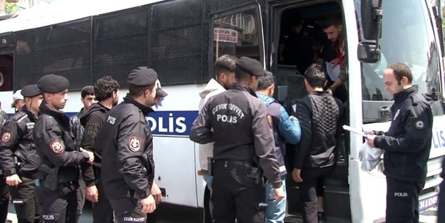 İstanbul'da şok evlerine baskın: 528 düzensiz göçmen yakalandı