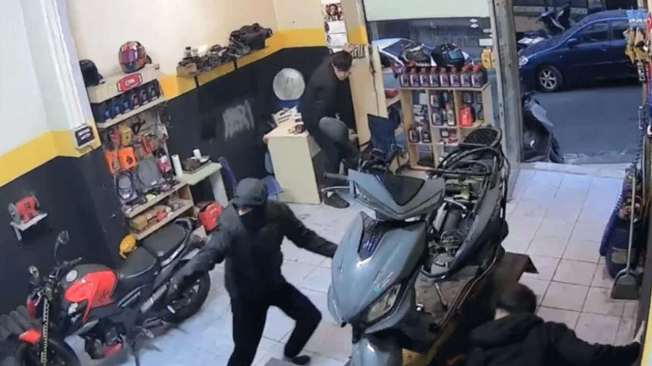 İstanbul'da tamirhaneyi kurşun yağmuruna tuttular!