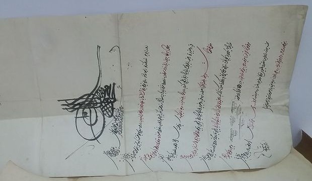 İstanbul'da tarihi eser operasyonu! Fermanlar yakalandı