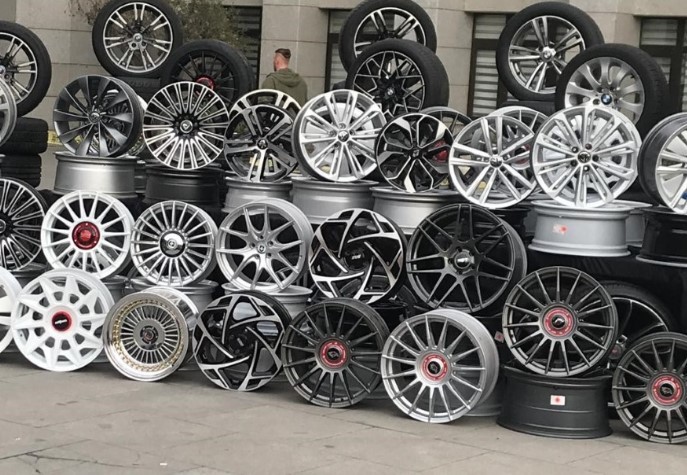 İstanbul'da tekerlek ve jant operasyonu: 2 şüpheli yakalandı!