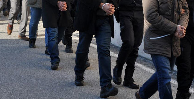 İstanbul'da terör operasyonu: 5 kişi gözaltında