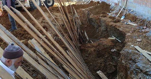 İstanbul'da toprak kayması: 1 kişi öldü