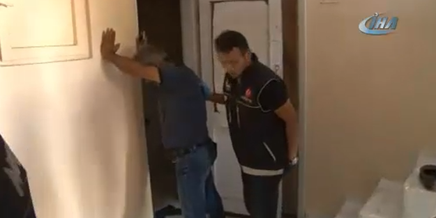 İstanbul'da uyuşturucu satıcılarına nefes kesen operasyon! Çok sayıda gözaltı var