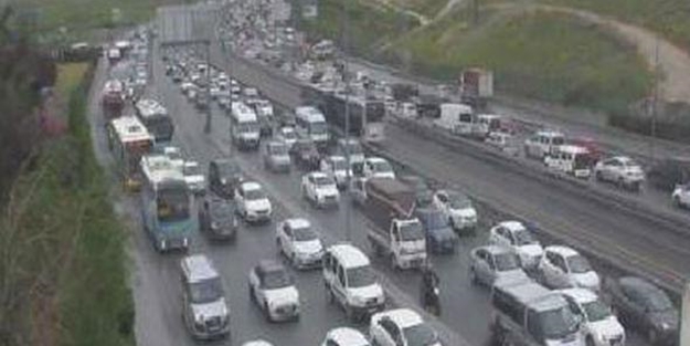 İstanbul'da trafik durma noktasında!