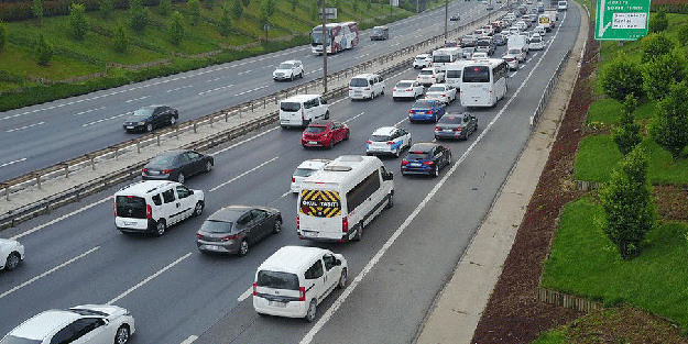İstanbul’da trafik felç oldu!