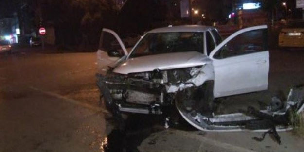 İstanbul'da trafik kazası: 2'si ağır 4 yaralı