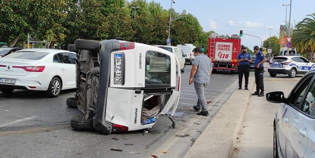 İstanbul'da trafik kazası: Yaralılar var