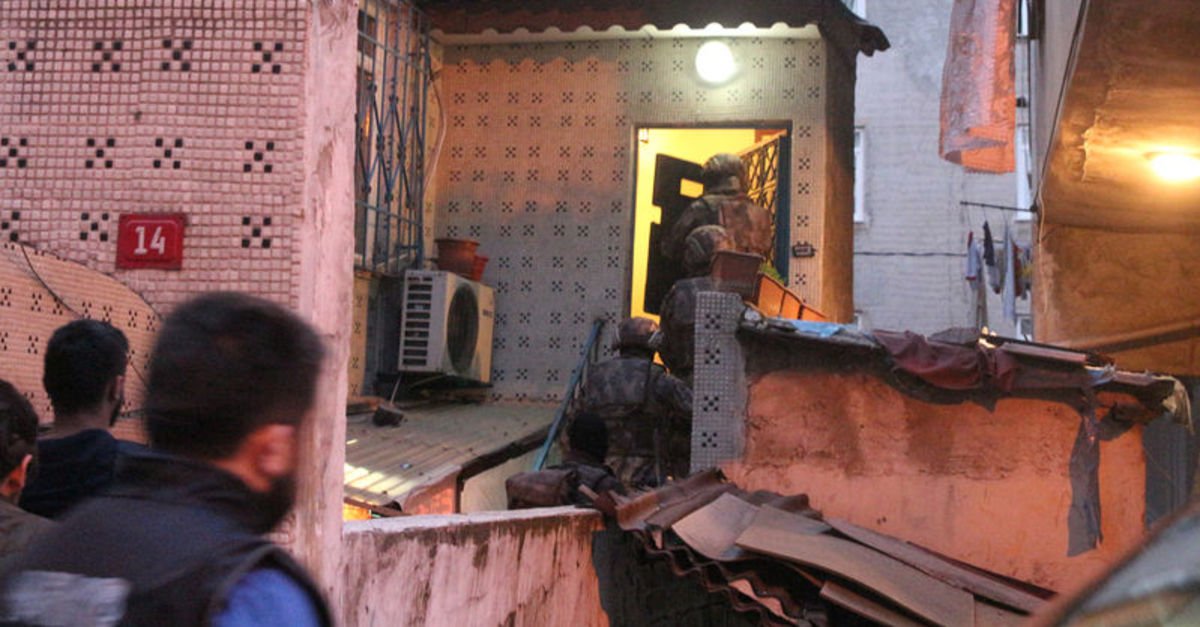 İstanbul'da uyuşturucu operasyonu: Gözaltılar var