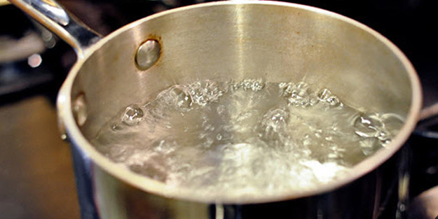 Kocası tarafından kaynar su ile...