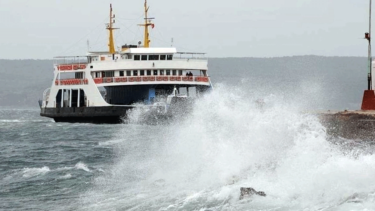 İstanbul'da vapur seferleri iptal! Hava koşulları etkili oldu