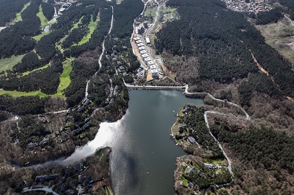 İstanbul'da yapılan bu evler kafaları karıştırdı! Bu binalar ne kadar güvenli?
