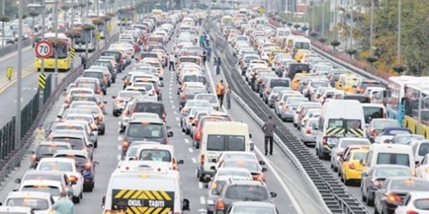 İstanbul'da yarın bu yollar trafiğe kapatılacak