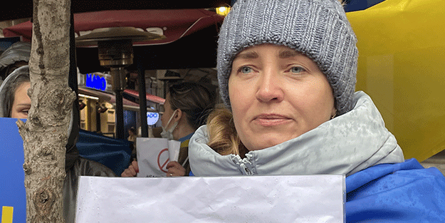 İstanbul'da yaşayan Ukraynalılardan Rusya'ya protesto