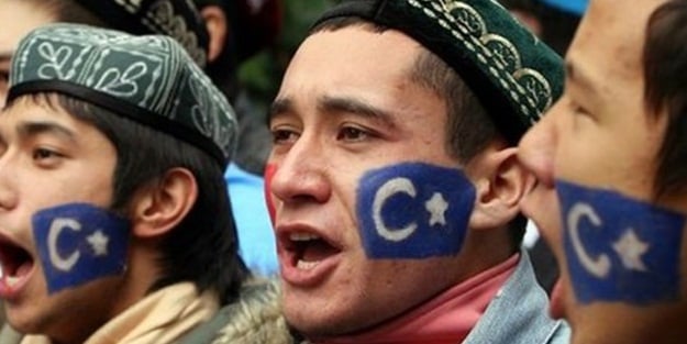 İstanbul'da yaşayan Uygur Türkleri’nden Çin’e protesto