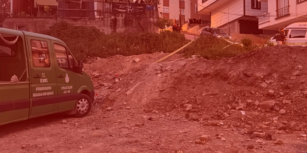 İstanbul'da yeni doğmuş bebek cesedi boş arsada bulundu!