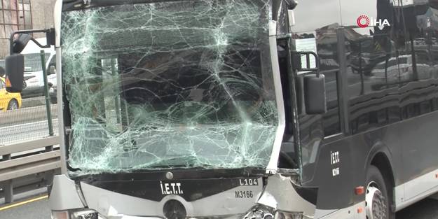 İstanbul'da yine facianın eşiğinden dönüldü! Frenleri tutmayan metrobüs kaza yaptı