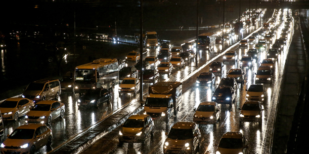 İstanbul'da yoğun trafik