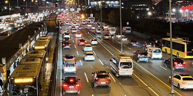 İstanbul'da yoğun trafik