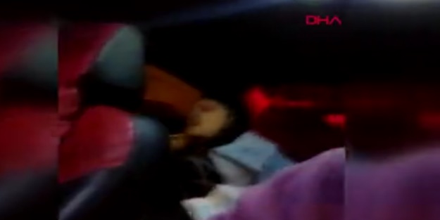 İstanbul'da yolcu dehşeti... Taksiciye hakaret edip tekmeler savurdu