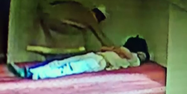 İstanbul'da 'yuh' dedirten olay! İmam cübbesiyle camide hırsızlık yaptı