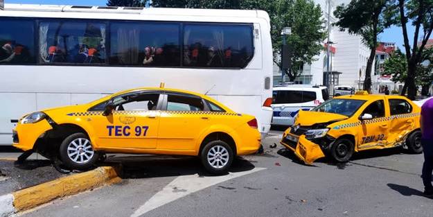 İstanbul'da zincirleme kaza: Yaralılar var