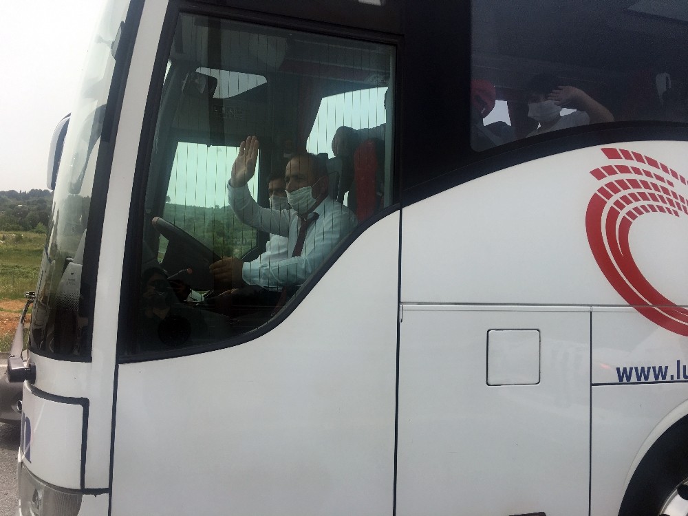 İstanbul’daki Karadenizliler çay üretimi için yollara düştü 