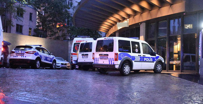 İstanbul'daki otelde yaşlı kadın intihar etti