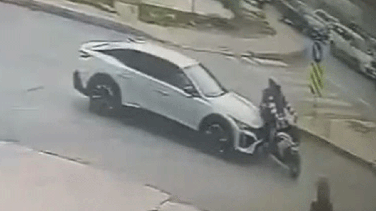 İstanbul'da dehşet anları! Yol tartışması yaşadığı motosikletlileri ezdi