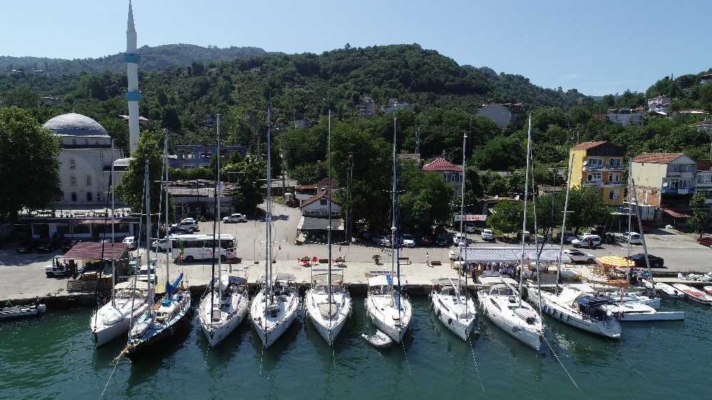 İstanbul’dan Gürcistan’a yelkenler fora 