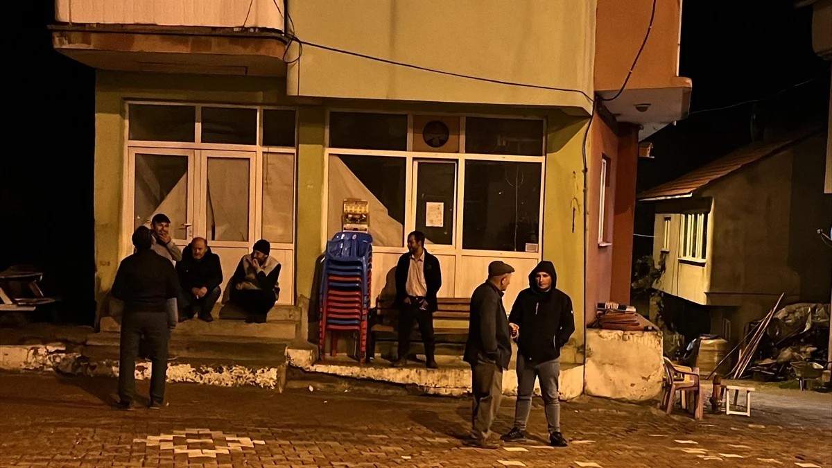 İstanbul’dan sonra o ilde deprem paniği: Geceyi dışarıda geçiriyorlar!