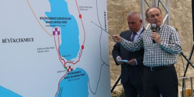 İstanbullu deniz suyu içecek