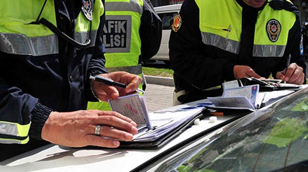 İstanbullulara 1 milyar 295 milyon 854 lira trafik cezası yazıldı