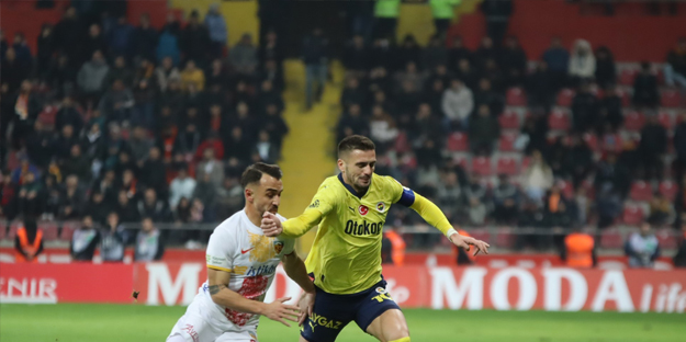 Süper Kupa'daki afra tafra niyeydi o zaman! Herkes Ali Koç'un cevabını bekliyor: Atatürk Stadı'nda Atatürksüz başlangıç...