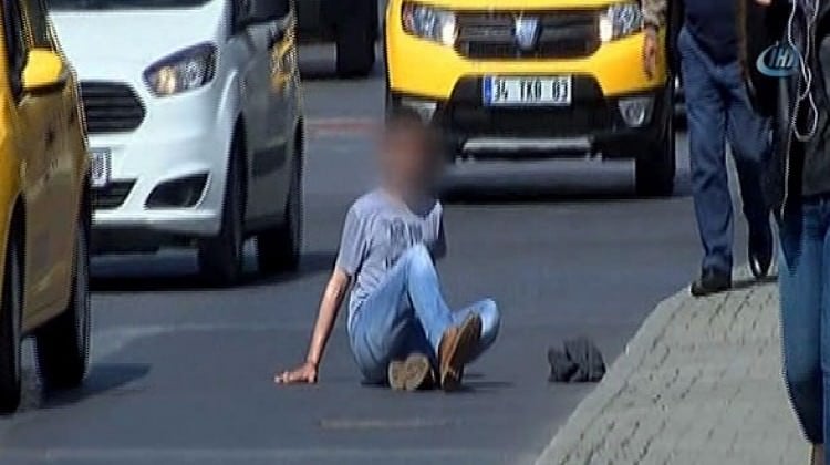 İstanbul'un göbeğinde kahreden görüntü!