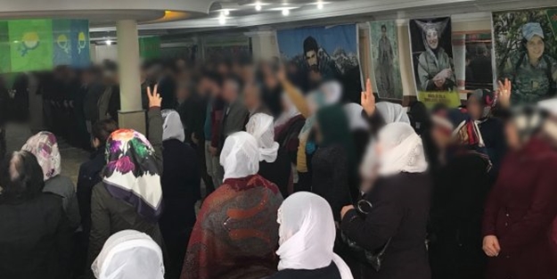 İstanbul'un göbeğinde skandal! YPG'li teröristleri andılar